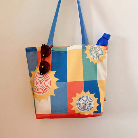 Sun Daze Tote Bag