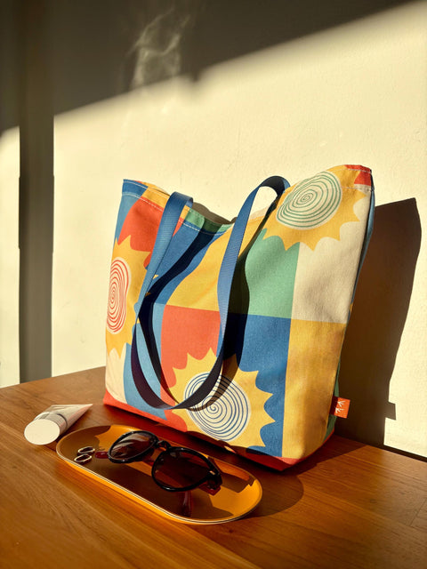 Sun Daze Tote Bag