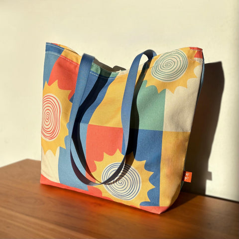 Sun Daze Tote Bag