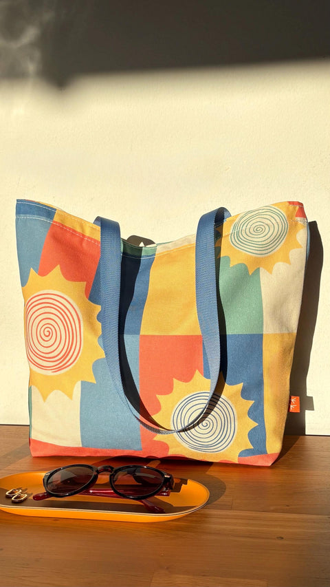 Sun Daze Tote Bag
