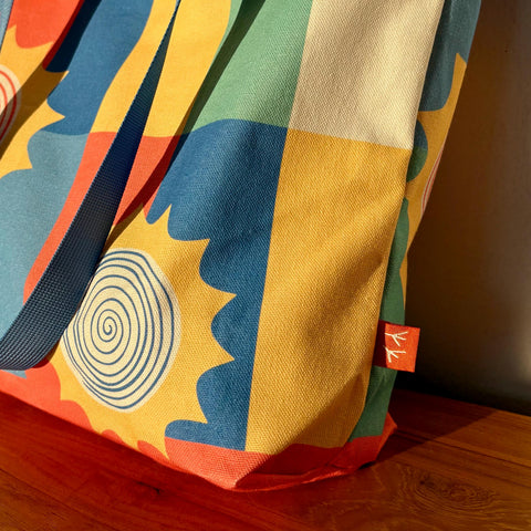Sun Daze Tote Bag