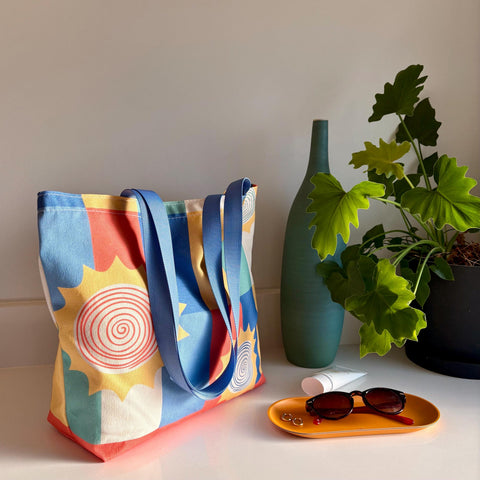 Sun Daze Tote Bag
